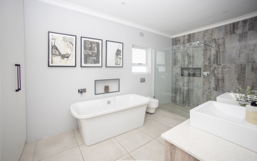 3 Bedroom Property for Sale in Glen Stewart Eastern Cape